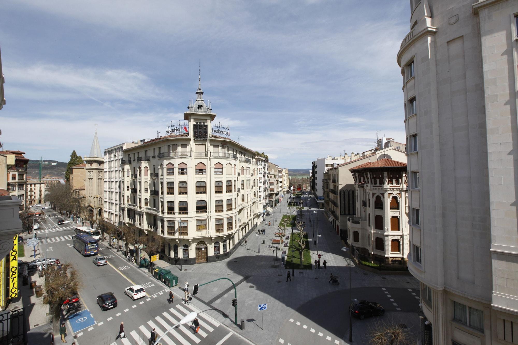 Hotel Yoldi Pamplona Exterior foto